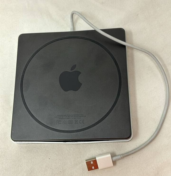 Apple USB Superdrive Player External Drive CD DVD Reader Silver for Mac Read