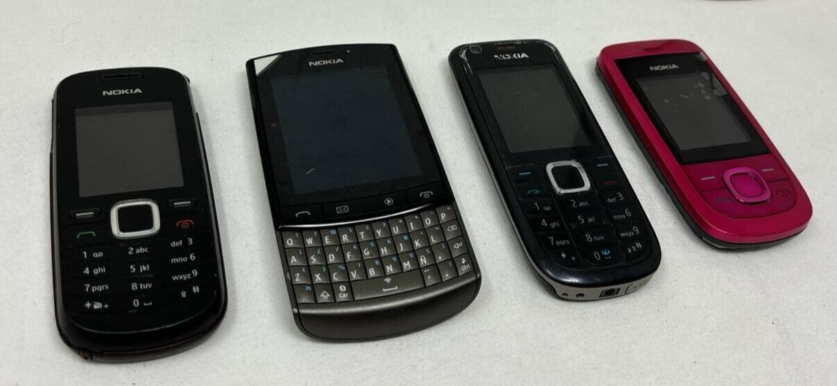 Lot of 4 Nokia Cell Phone Bar Keyboard Vintage Mixed 303 1661 2220s-b 3120c-1b