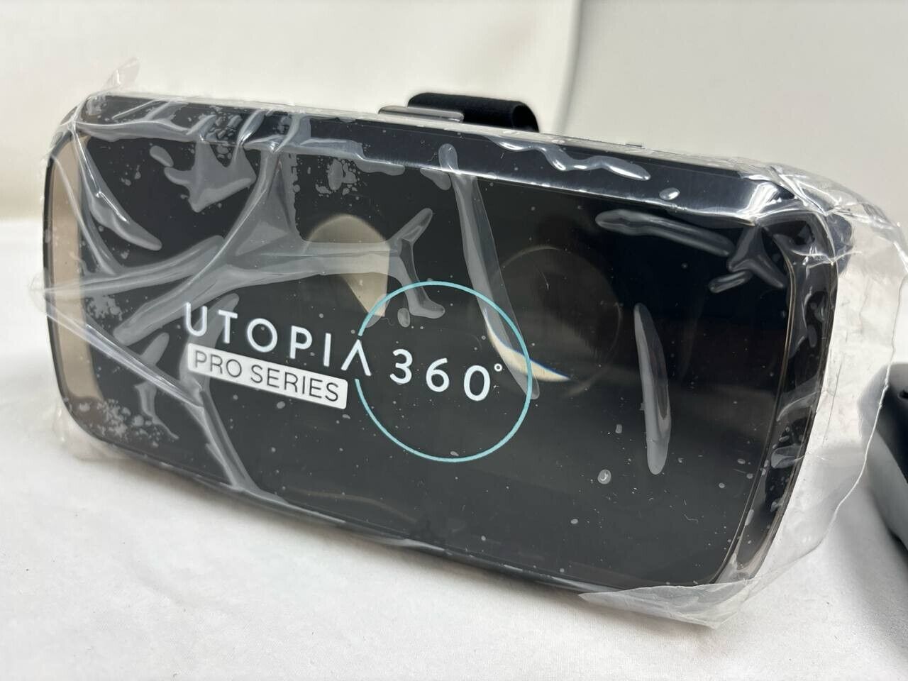 Utopia 360 VR 3D Virtual Reality Headset for Games Movies iPhone Android