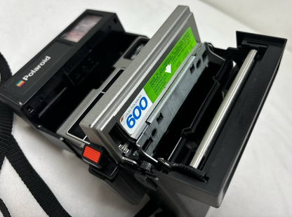 Vintage Polaroid Camera Sun 600 LMS Instant Film Flash Cam with Strap Vintage