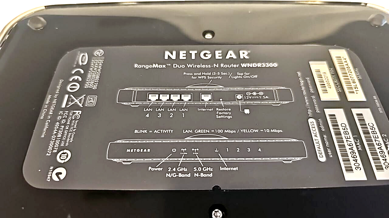 Netgear WNDR3300 RangeMax WiFi Router Wireless Internet Dual Band Network Black