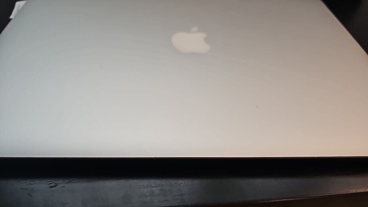 Apple Macbook Pro A1398 Laptop 15" Notebook i7 Parts Only Need Repair