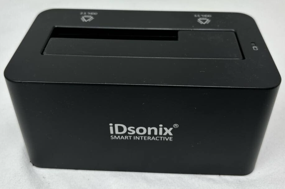 iDsonix Super Speed USB C 3.0 2.5" & 3.5" Hard Drive Docking Station Plugable