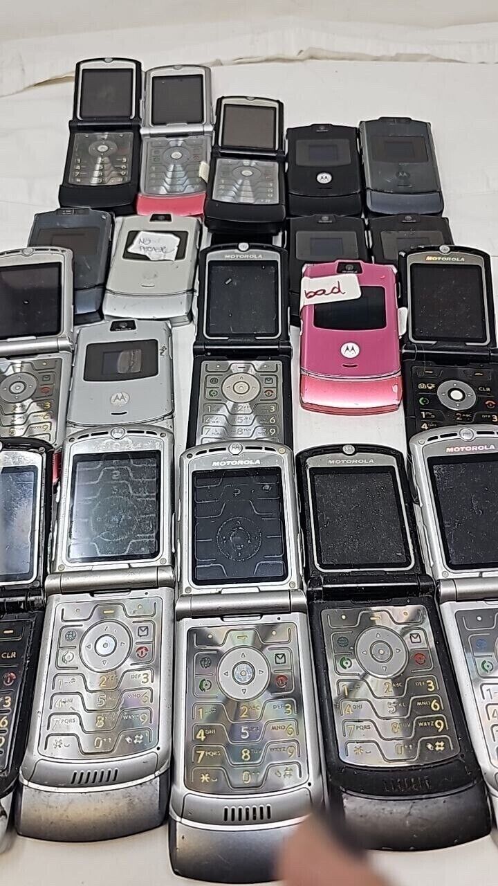 Lot of 20 Motorola Razr V3 Flip Phone T-Mobile Antique Slim GSM Vintage x Repair