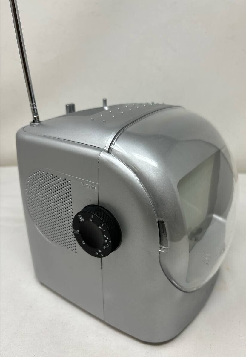 Vintage TV Radio AM FM Portable Black White 5.5"  120V Volume Control NTSC-M