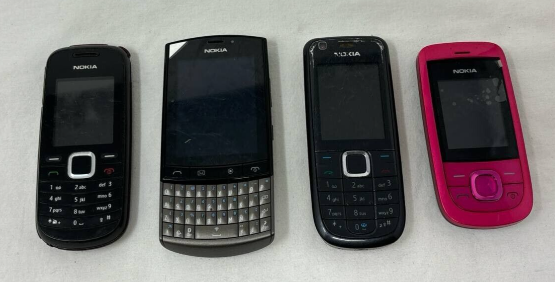 Lot of 4 Nokia Cell Phone Bar Keyboard Vintage Mixed 303 1661 2220s-b 3120c-1b