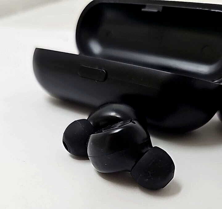 IQ Podz 06 True Wireless Earbuds Bluetooth Headphones with Built in Mic Black