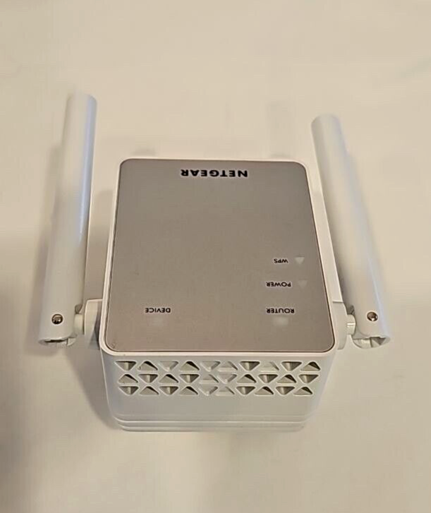 NetGear EX3700 WiFi Range Extender Internet Booster Amplifier AC750 Wall In