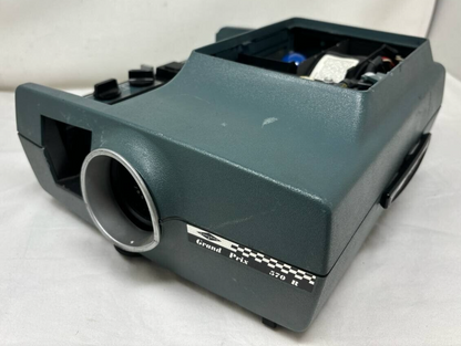 Sawyers Grand Prix 570 R Slide Projector Portable Compact Vintage As Is READ