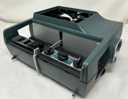 Sawyers Grand Prix 570 R Slide Projector Portable Compact Vintage As Is READ