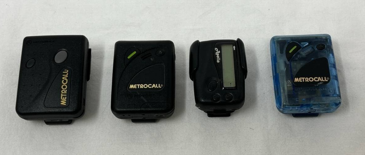 Lot of 4 Vintage Motorola Pagers Beepers Belt Clips Clock Backlight Vibration