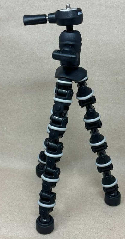 Targus Grypton Pro XL Flexible Tripod with GoPro Attachment for Digital Camera