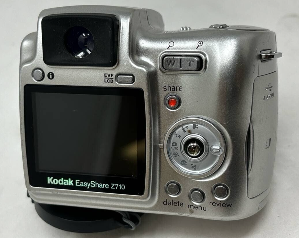 Kodak Z710 Digital Camera EasyShare 7.1MP 10x Optical Zoom 2.0 LCD Display