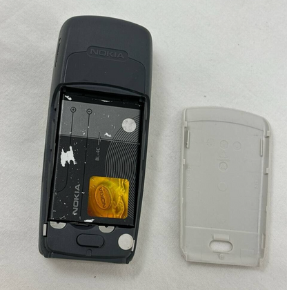 Nokia 2125i Vintage Cellphone Tiny Bar Phone STN Color Internal Antenna