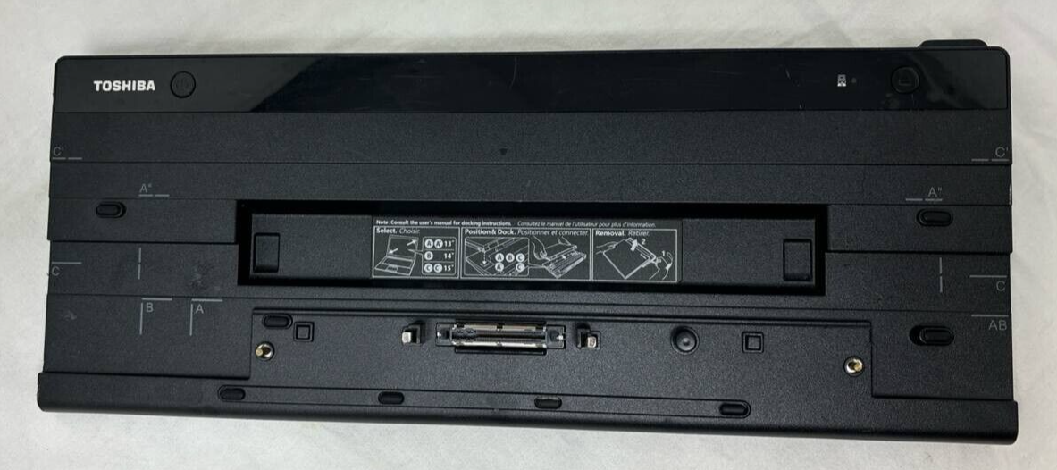 Toshiba Hi-Speed Port Replicator III 120W PA5116U-1PRP USB HDMI VGA 3 USB Ports